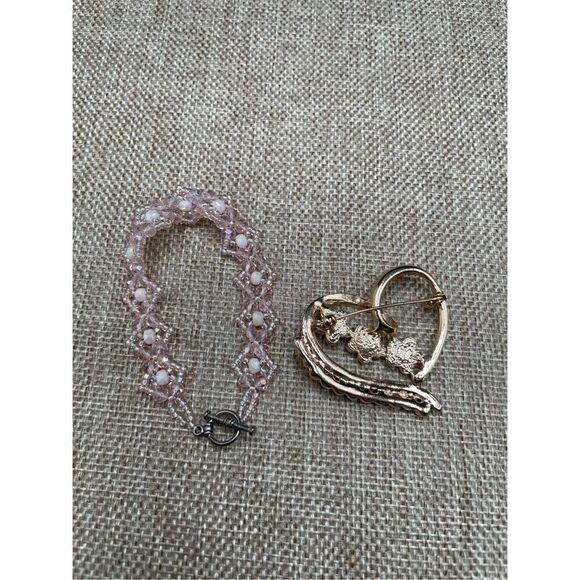 Valentines Bundle of 2 Pieces Pink Heart Broach pink Beaded Bracelet - Picture 2 of 8